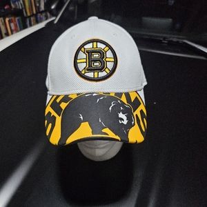 Boston Bruins stretch cap